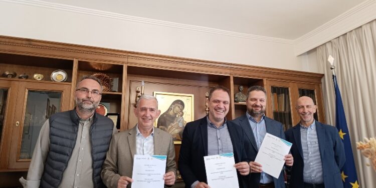 Μνημόνιο συνεργασίας μεταξύ του Επιμελητηρίου Κοζάνης, της Δομής Καινοτομίας Lab40 του Επιμελητηρίου Δράμας και του Cluster Βιοοικονομίας και Περιβάλλοντος Δυτικής Μακεδονίας (CluBE)