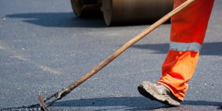 Δήμος Γρεβενών: Ξεκινά το έργο της ασφαλτόστρωσης της Οδού Μεγάλου Αλεξάνδρου