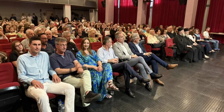 Δήμος Βοΐου: Πραγματοποιήθηκε το 1ο χορωδιακό αντάμωμα στη Νεάπολη. Φωτογραφίες