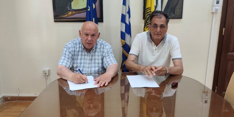 Υπογράφηκε η σύμβαση παραχώρησης εκμετάλλευσης των φυσικών πηγών “Βάλια Κίρνα” της Κοινότητα Σαμαρίνας