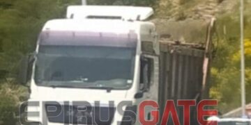 Εκτροπή φορτηγού στην Εγνατία Οδό – Ουρές και προσωρινή διακοπή κυκλοφορίας