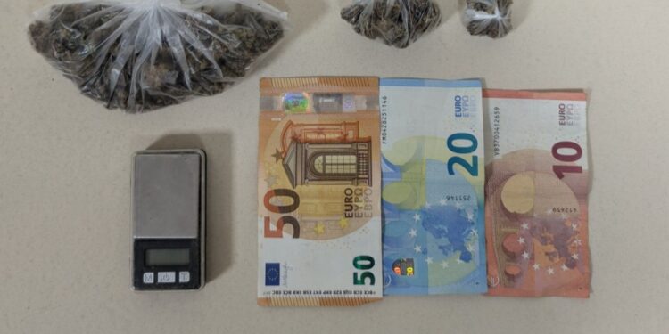 Πτολεμαΐδα: Σύλληψη 34χρονου για διακίνηση ναρκωτικών