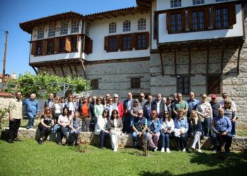 Με επίσκεψη & ξενάγηση στην όμορφή Σιάτιστα ολοκληρώθηκαν οι παράλληλες εκδηλώσεις και δράσεις στο πλαίσιο της Γενικής Συνέλευσης της Κεντρικής Ένωσης Επιμελητηρίων Ελλάδος που φιλοξενήθηκε στην Κοζάνη