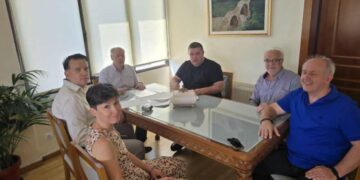 Υπογραφή Σύμβασης του έργου: «ΣΤΕΓΑΝΟΠΟΙΗΣΗ ΟΡΟΦΗΣ ΥΠΟΓΕΙΟΥ ΚΑΙ ΑΝΑΚΑΙΝΙΣΗ WC ΥΠΟΓΕΙΟΥ ΣΤΟ ΔΙΚΑΣΤΙΚΟ ΜΕΓΑΡΟ ΚΟΖΑΝΗΣ»