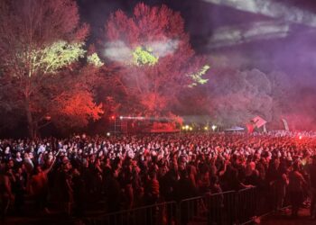 Δήμος Βοΐου: Fiesta Voio 2025 – Θριαμβευτικό φινάλε με Βασίλη Παπακωνσταντίνου Arthur Squwaks, Social Waste και Danny Alpha