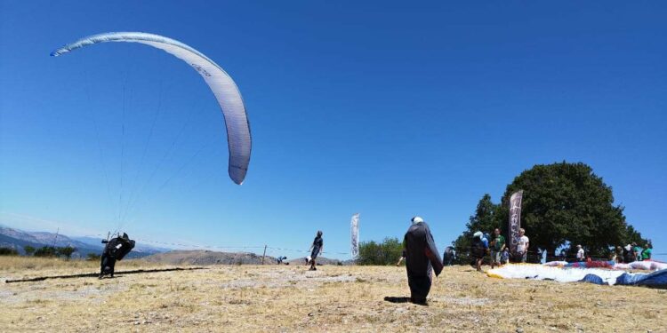 Γαλατινή: Ξεκίνησε το πρωτάθλημα Αλεξίπτωτου Πλαγιάς