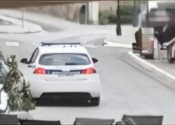 Σιάτιστα: Μπιτόνι με άγνωστο περιεχόμενο στην πλατεία Γεράνειας