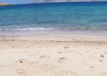 Φρικτός θάνατος για 17χρονο – Θάφτηκε στην άμμο και πέθανε από ασφυξία