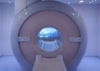 Μαγνητικός τομογράφος ρούφηξε και σκότωσε άνδρα που φορούσε βαριά αλυσίδα