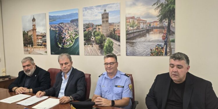 Υπογραφή Προγραμματικής Σύμβασης για εγκατάσταση εξομοιωτή πυρκαγιάς στη Σχολή Πυροσβεστών Πτολεμαΐδας