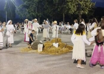 Πελεκάνος: Πραγματοποιήθηκε το έθιμο της Γιορτής του Δράκου. Βίντεο και φωτογραφίες