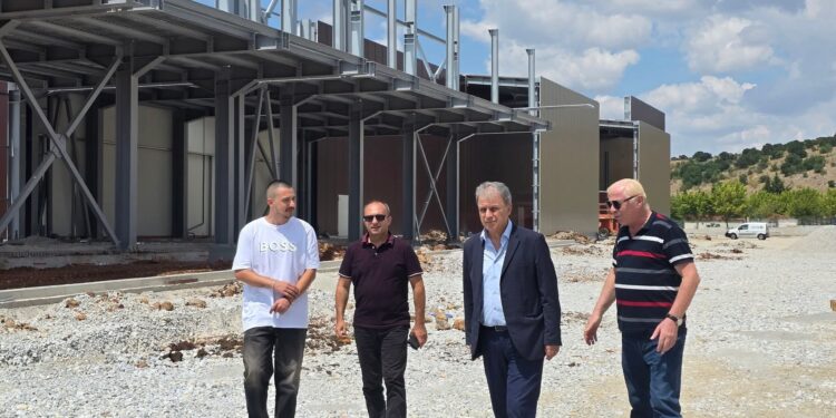 Επισκέψεις Αμανατίδη σε Κουκουτάρη και ΒΙΕΚΚΟ