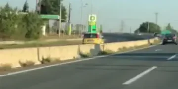 Απίστευτο!ΙΧ αυτοκίνητο πήγαινε…ανάποδα στο κλειστό δρόμο Κοζάνης-Πτολεμαϊδας-Συνελήφθη η οδηγός μετά από άμεσες κλήσεις στην Τροχαία Εορδαίας