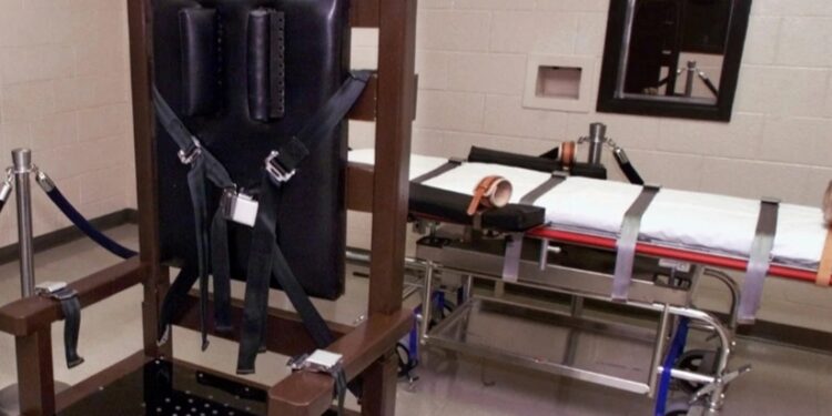 Καταδικασμένος για δολοφονίες παιδιών εκτελέστηκε με ενεργό απινιδωτή στο στήθος – Πρωτοφανής περίπτωση στις ΗΠΑ