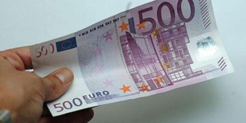 Χαρτονόμισμα 500 ευρώ: Τι ισχύει με την κατάθεση στην τράπεζα