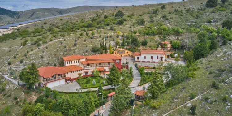 Πανηγύρι χαρμολύπης στον Άη Γιάννη Ν. Νικόπολης (Σκαφίδι) 28-29 Αυγούστου στο Μητροπολιτικό κάθισμα του Αναστασίου Ζ. Μπέλλου, Δημοδιδάσκαλου