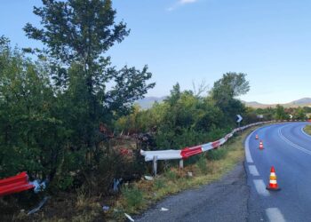 Θανατηφόρο τροχαίο κοντά στο αεροδρόμιο Κοζάνης-Νεκρός 28χρονος από τον Πολύμυλο-Συγκλονιστικές στιγμές με το ρεπορτάζ της ΕΡΤ την ώρα απεγκλωβισμού του θύματος