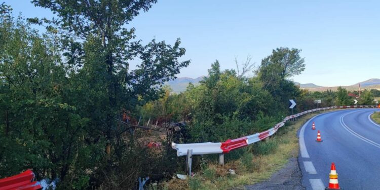 Θανατηφόρο τροχαίο κοντά στο αεροδρόμιο Κοζάνης-Νεκρός 28χρονος από τον Πολύμυλο-Συγκλονιστικές στιγμές με το ρεπορτάζ της ΕΡΤ την ώρα απεγκλωβισμού του θύματος