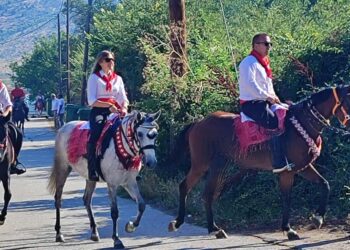 Σιάτιστα: Το προσκύνημα των καβαλάρηδων στην Παναγία του Μικροκάστρου. Βίντεο