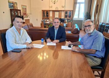 Γιάννης Κοκκαλιάρης: Υπογραφή σύμβασης για το έργο συντήρησης όλων των παιδικών χαρών του Δήμου Κοζάνης