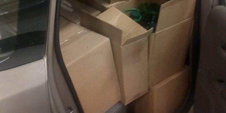 Καστοριά: Δύο συλλήψεις για διακίνηση αμφιβόλου ποιότητας ελαιόλαδου