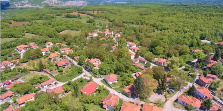 Ακυρώθηκε από την Αποκεντρωμένη Διοίκηση η απόφαση του Δ.Σ. Βοΐου για εκμίσθωση τμήματος 50 τ.μ. της πλατείας στην Κοινότητα Ροδοχωρίου