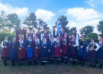 Αγιασμός και έναρξη χορευτικών τμημάτων στον Σύλλογο Βοϊωτών Κοζάνης