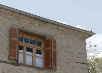 Πεντάλοφος: Μύηση στην παραδοσιακή τέχνη αρμολόγησης και δόμησης της πέτρας