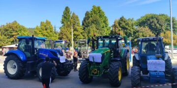 Συγκέντρωση αγροτών και κτηνοτρόφων στα Γρεβενά – Διαμαρτυρήθηκαν για κόστος παραγωγής, χαμηλές τιμές, καθυστερήσεις στις πληρωμές και σκάνδαλο του ΟΠΕΚΕΠΕ