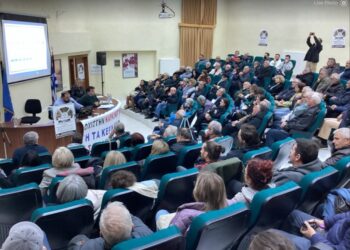 Με επιτυχία και μεγάλη συμμετοχή η εκδήλωση του Συντονιστικού Σωματείων και Φορέων ενάντια στην καύση απορριμμάτων Δυτικής Μακεδονίας με θέμα «Πόσο επικίνδυνη είναι η καύση σκουπιδιών;»