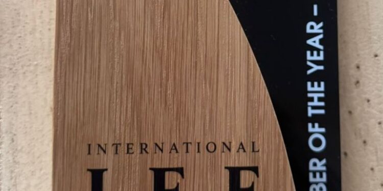 Διεθνής αναγνώριση για τον ελληνικό κλάδο της γούνας και τον Μιλτιάδη Καρακουλάκη