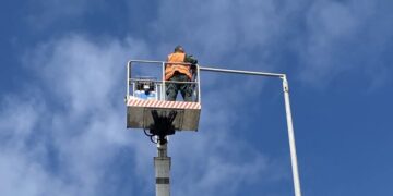 Μας ” αλλαζει τα φώτα” ο Λάζαρος Γκερεχτές. Μείωση κόστους μέχρι 80%