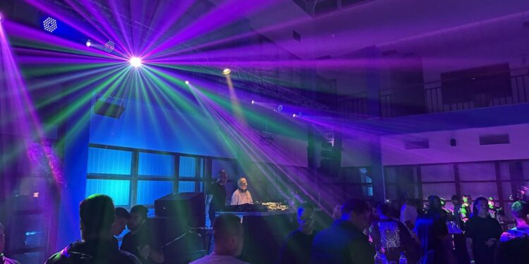 Γέμισε κόσμο το ΒΙΟΠΑ Σιάτιστας στο πάρτι του Γυμναστικού