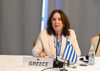 Καλλιόπη Βέττα: «Η τεχνητή νοημοσύνη στην υπηρεσία των ανθρώπων κι όχι εργαλείο για την όξυνση των ανισοτήτων»