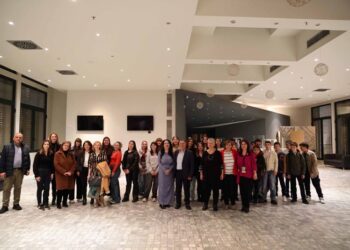 Με ιδιαίτερη επιτυχία πραγματοποιήθηκε η εκδήλωση «Οι μαθητές γράφουν & δημιουργούν», στο πλαίσιο του 9ου Συμποσίου Λογοτεχνίας Κοζάνης 