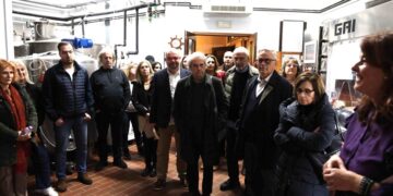 «Το κρασί των λέξεων»: Μια εκδήλωση στο πλαίσιο του Συμποσίου Λογοτεχνίας που ένωσε τη λογοτεχνία και τη μουσική με την τοπική παραγωγή