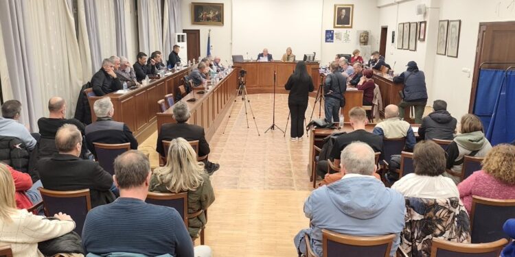 Ομόφωνο «Όχι» του Δημοτικού Συμβουλίου Γρεβενών στο υπό διαβούλευση σχέδιο για τον υγειονομικό χάρτη της Δυτικής Μακεδονίας