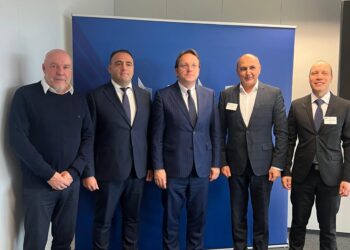 Εποικοδομητικός διάλογος στις Βρυξέλλες του Μιλτιάδη Καρακουλάκη με τον Επίτροπο Υγείας και Ευζωίας των Ζώων Olivér Várhelyi