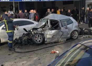 Σοβαρό τροχαίο ατύχημα στην περιοχή του υδραγωγείου Πτολεμαΐδας – Τι λένε οδηγοί – Βίντεο και φωτογραφίες