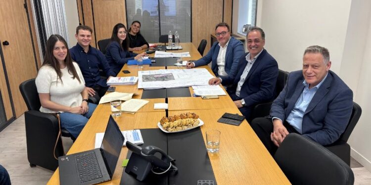 Δήμος Κοζάνης: Η πρώτη επένδυση στο Επιχειρηματικό Πάρκο της Κοζάνης είναι γεγονός! – Έπεσαν οι υπογραφές στην Αθήνα παρουσία του Δημάρχου Κοζάνης Γιάννη Κοκκαλιάρη