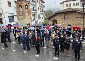 Σιάτιστα: Η κατάθεση στεφάνων για την Επέτειο της 4ης Νοεμβρίου