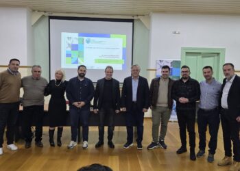 Πραγματοποιήθηκε στη Σιάτιστα η εκδήλωση του Επιμελητηρίου για το ηλεκτρονικό εμπόριο.  Βίντεο και φωτογραφίες