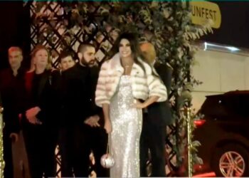 Η Καστοριά προσκαλεί την Κίμπερλι Γκιλφόιλ στην 51η Διεθνή Έκθεση Γούνας