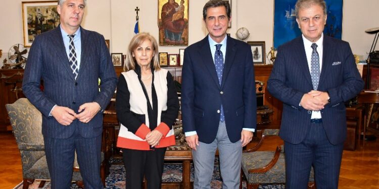 Σύσκεψη του ΥΜΑΘ με τους τρεις Περιφερειάρχες της Μακεδονίας και της Θράκης