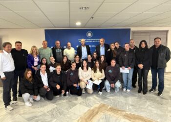 Η Περιφέρεια Δυτικής Μακεδονίας  τίμησε τις αθλήτριες του 2ου Γενικού Λυκείου Κοζάνης   για τη διάκρισή τους στο Πανελλήνιο Σχολικό Πρωτάθλημα Βόλεϊ