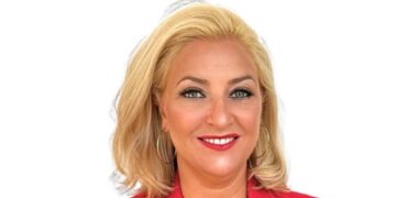 Ανεξάρτητη η Παναγιώτα Σφενδώνη στο Τοπικό Σιάτιστας