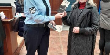 Αστυνομικοί του Γραφείου Αντιμετώπισης Ενδοοικογενειακής Βίας Γρεβενών συμμετείχαν σε εκδήλωση στο πλαίσιο της Παγκόσμιας Ημέρας για την Εξάλειψη της Βίας κατά των Γυναικών