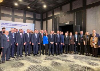 Καλλιόπη Βέττα: «Η τεχνητή νοημοσύνη συνιστά μια πολυεπίπεδη πρόκληση για το μέλλον των κοινωνιών»