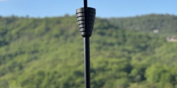 Σιάτιστα: Τοποθετήθηκαν τα φωτιστικά στον κόμβο