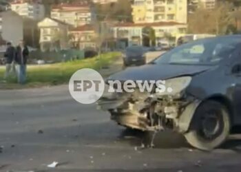 Καστοριά: Μετωπική σύγκρουση δύο Ι.Χ.